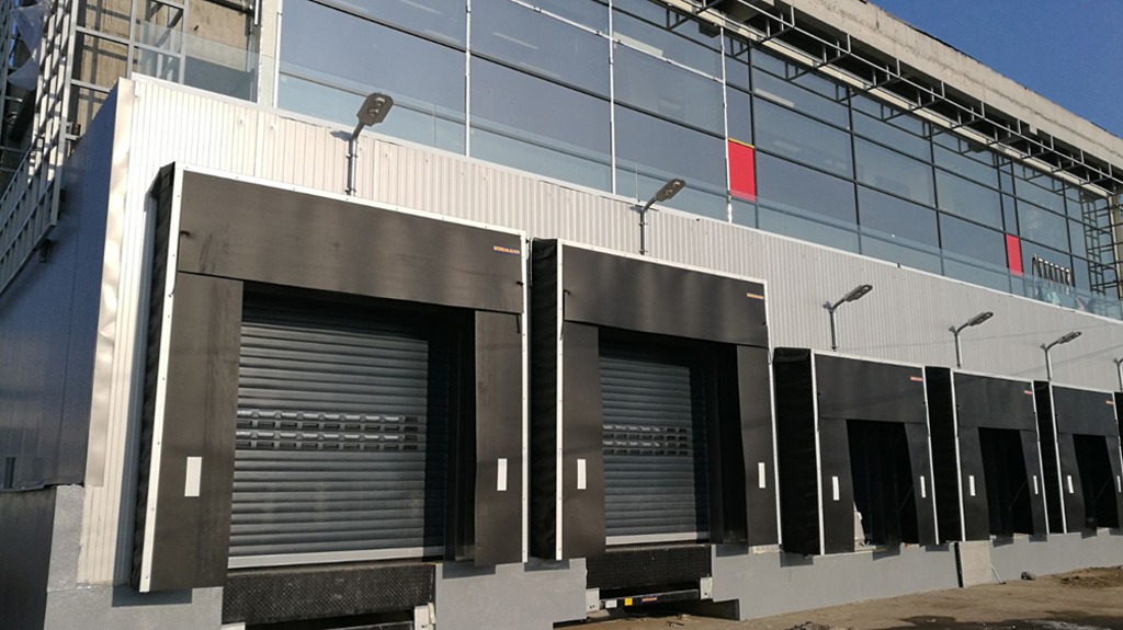 Ana & Cornel logistica si birouri